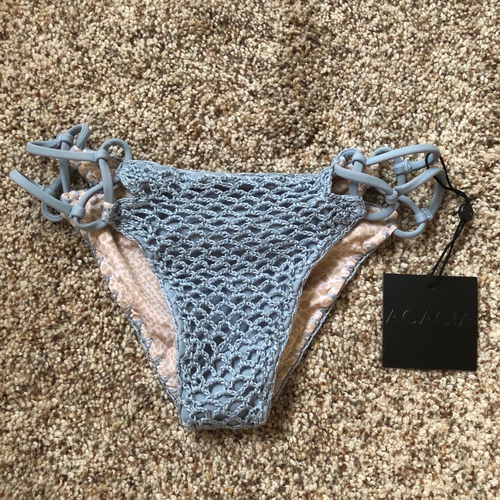 ACACIA CROCHET NUSA BOTTOM IN SKY